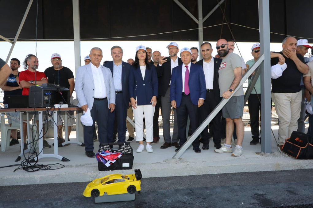 RC yarış pisti açıldı