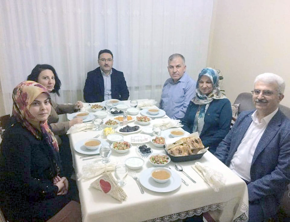 Şehit evinde iftar yaptılar