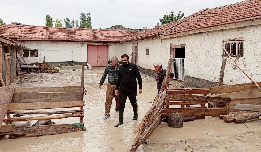 temizlik çalışmaları sürüyor