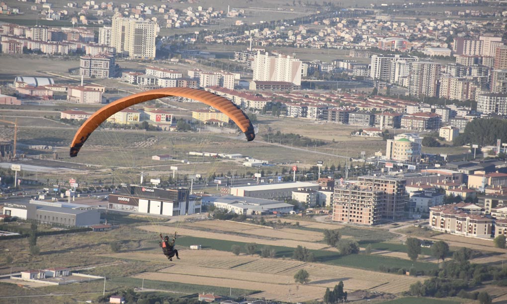 Yamaç paraşütü uçuşu denemesi yapıldı