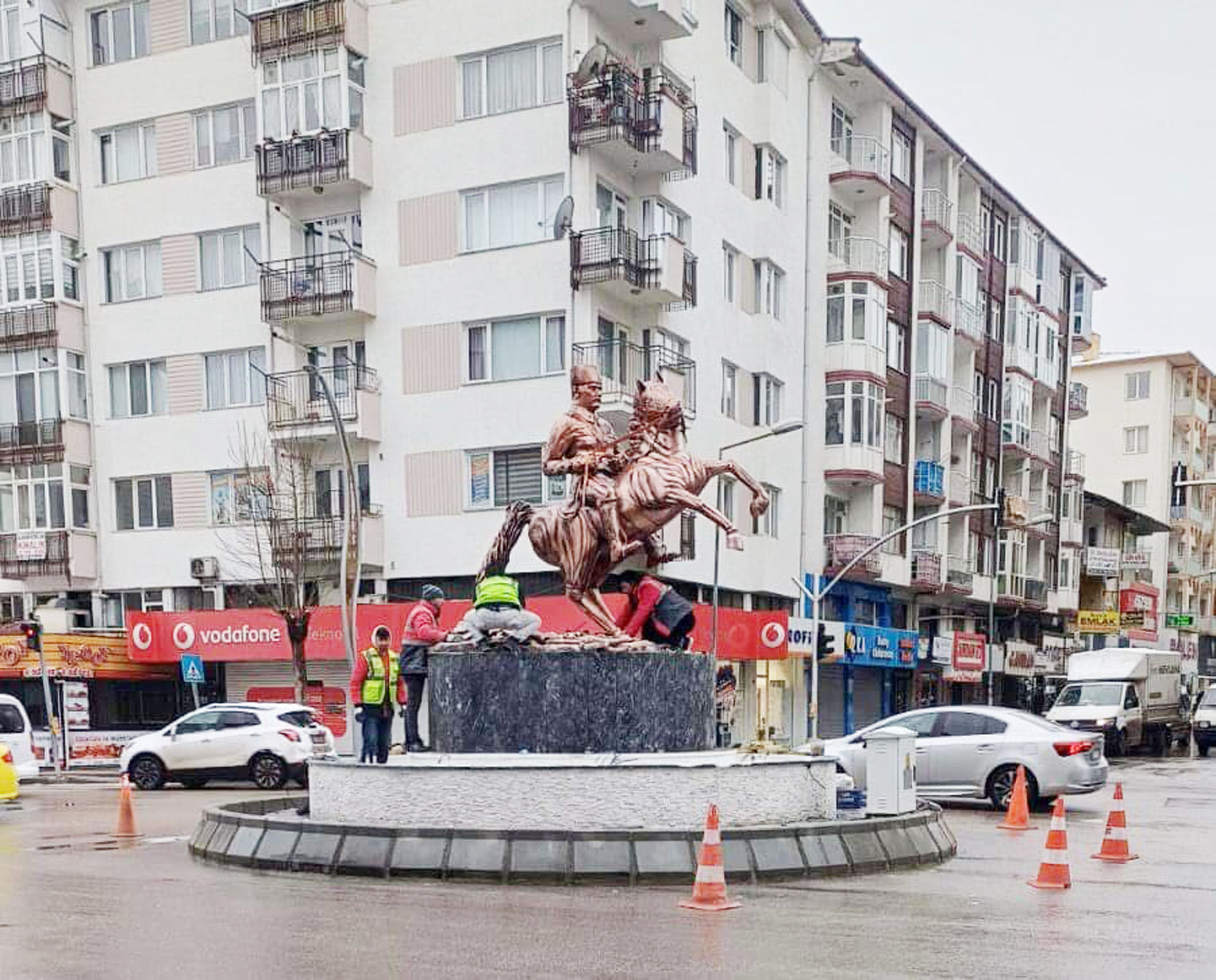 AK Parti İl Başkanlığı’ndan Belediyeye Çağrı