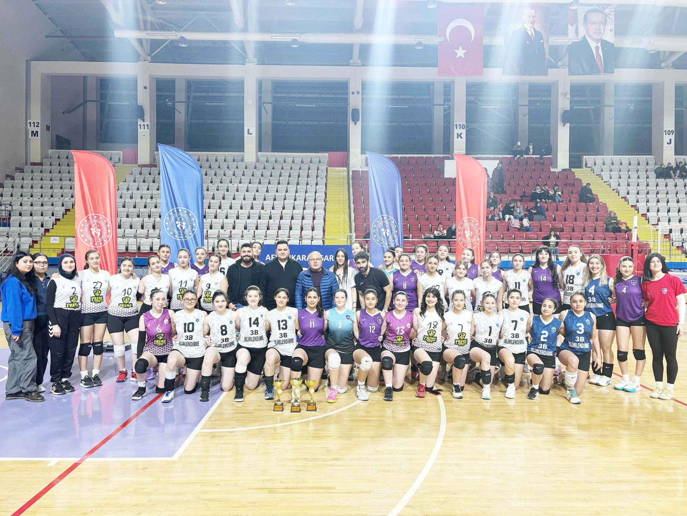 Voleybolun Kazananı Afyon Belediyesi