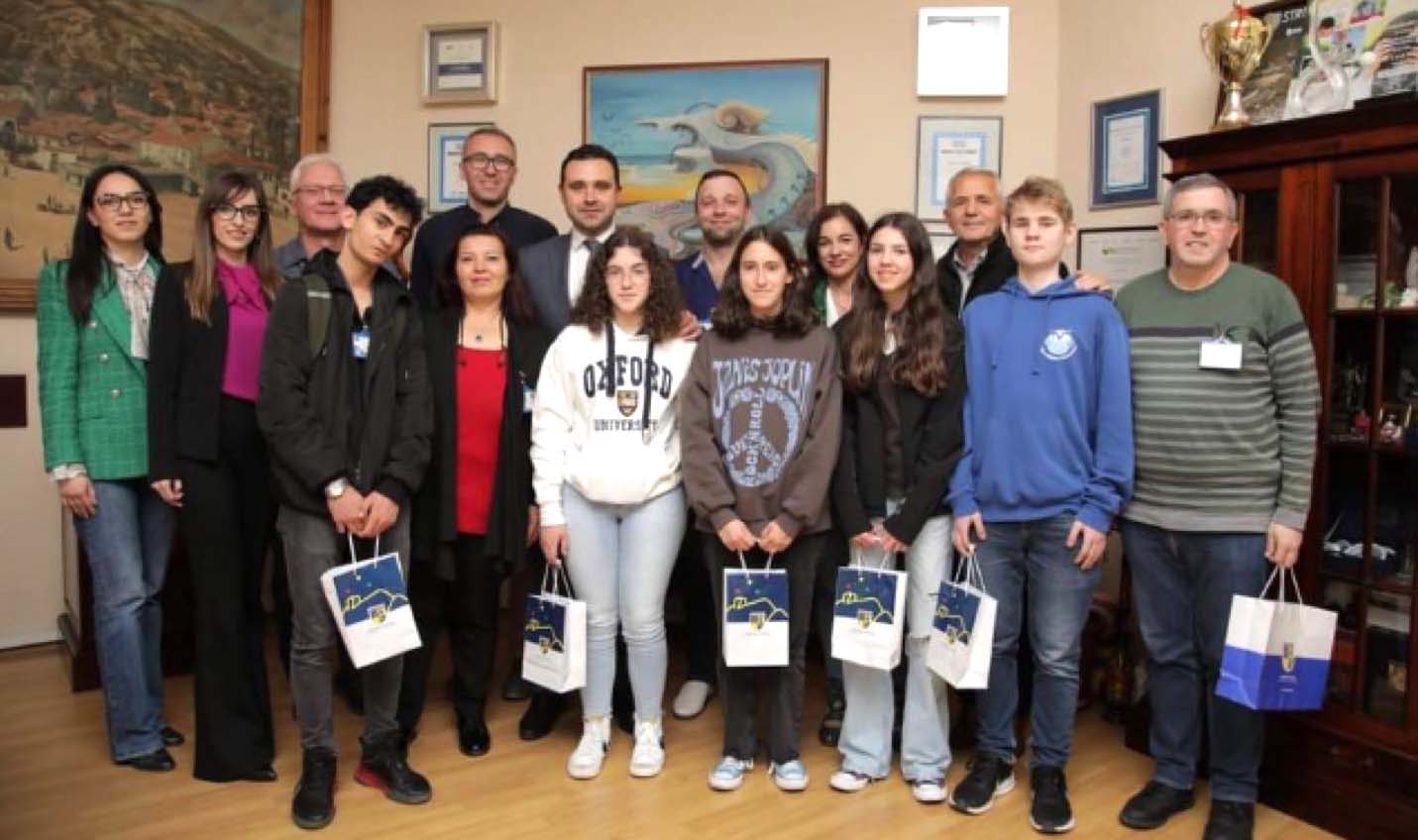 Afyon Lisesi öğrencileri Makedonya’ya gittiler.