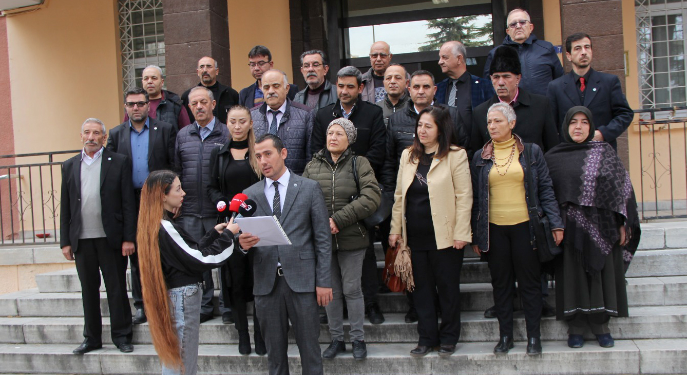 İYİ Parti merkez ilçe mazbatasını aldı