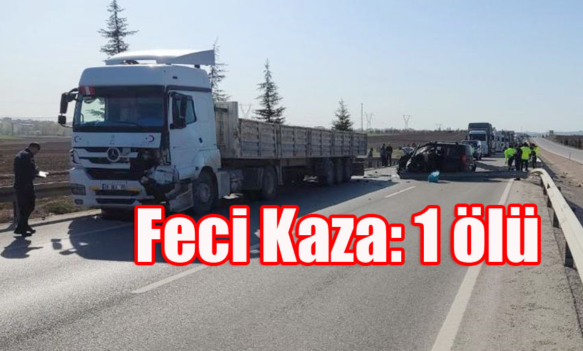 Kamyon, yol kenarındaki araçlara çarptı