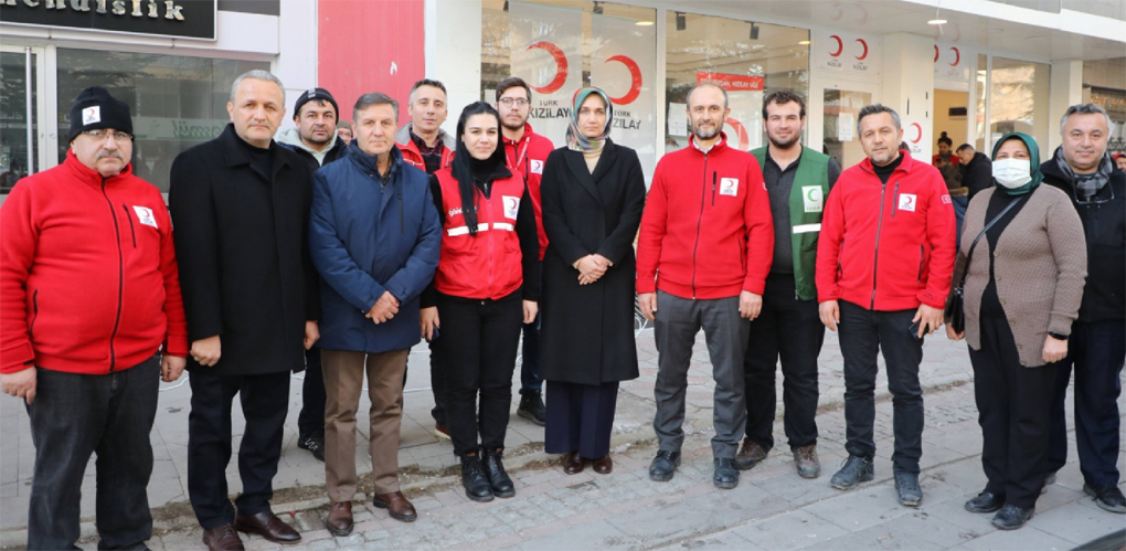 Tüm yaraları sarana kadar mesai mefhumu gözetmeksizin çalışacağız