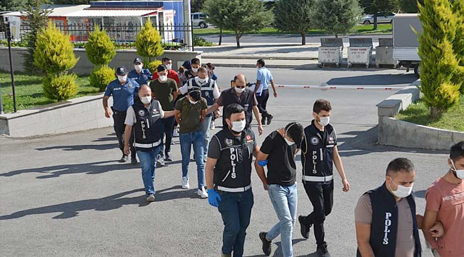 Organize suç örgütüne operasyonda yakalanan 11 zanlı tutuklandı