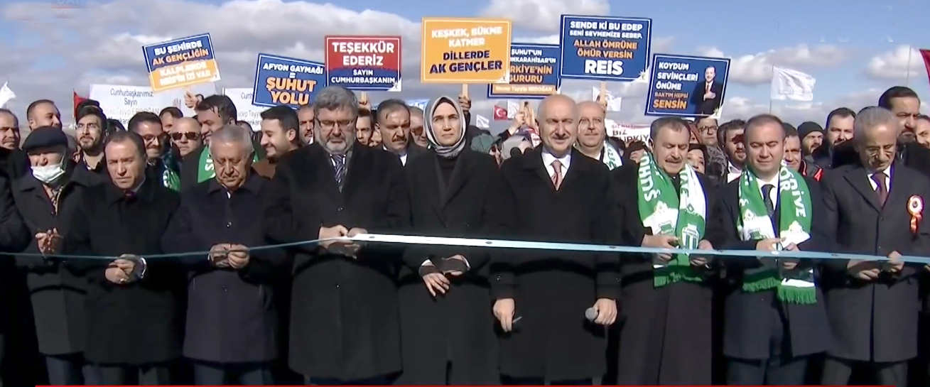 Afyon-Şuhut yolu açıldı